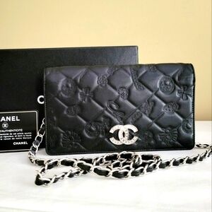 Chanel Timeless Icons Lambskin Wallet with chain Crossbody Handbag